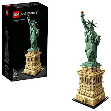 LEGO Architecture Statue of Liberty Model Building Set - Collectible New York City Souvenir, Creative Home Décor or Office Centerpiece, Great Gift Idea for Adults and Teens, 21042